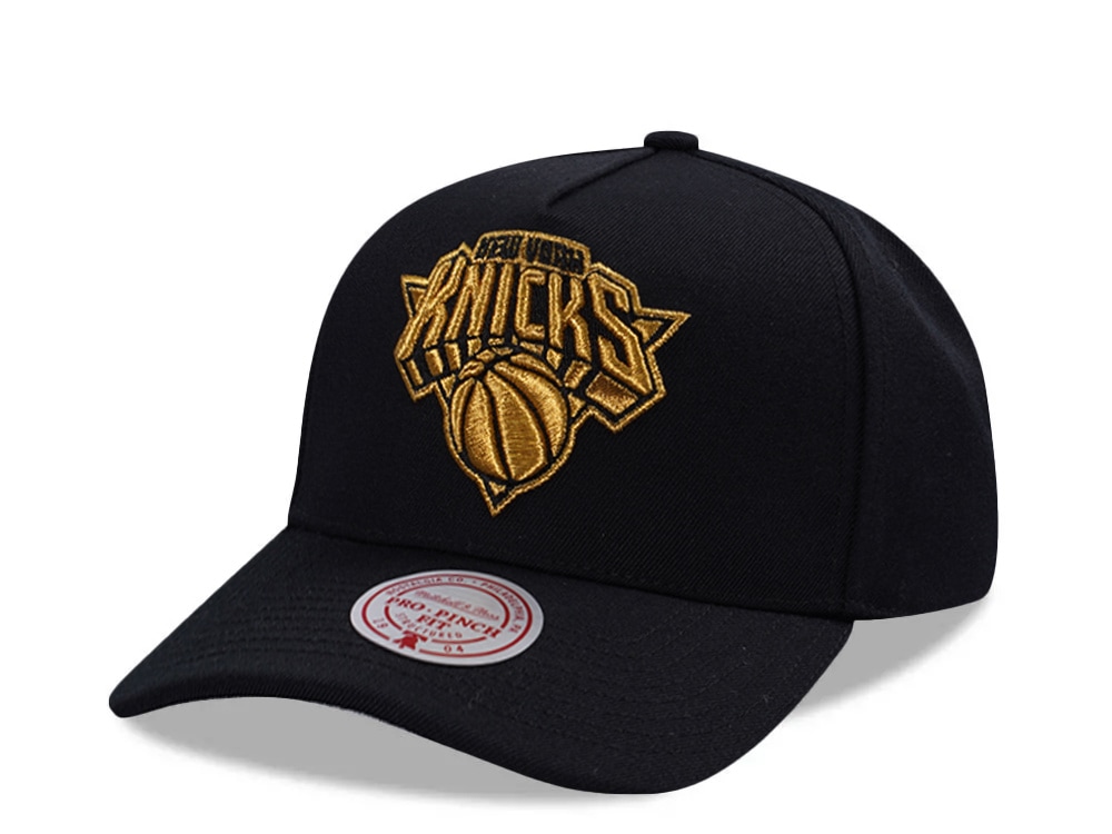 Mitchell & Ness New York Knicks Black Gold Edition Pro Pinch Fit Snapback Hat