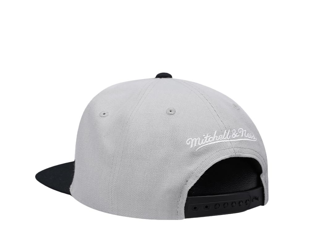 Mitchell & Ness Golden State Warriors Champions 2015 Hardwood Classic Snapback Hat
