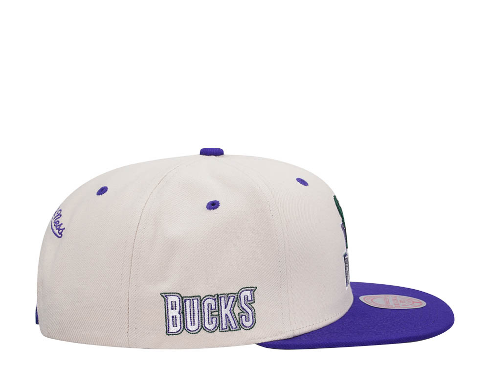 Mitchell & Ness Milwaukee Bucks Sail Off White Two Tone Snapback Hat