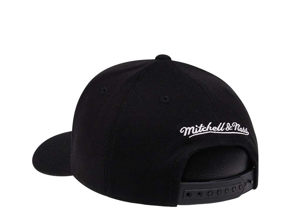 Mitchell & Ness San Antonio Spurs Team Ground Red Line Flex Snapback Hat