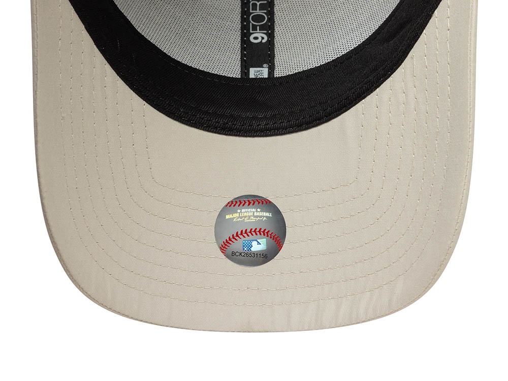 New Era New York Yankees Tonal Flawless Cream 9Forty Strapback Hat