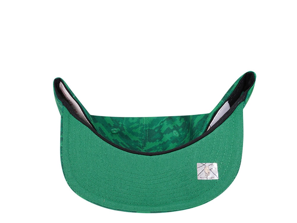 Mitchell & Ness Boston Celtics NBA Team Digi Camo Hardwood Classic Snapback Hat