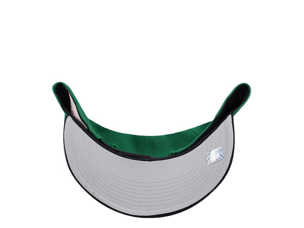 Mitchell & Ness Boston Celtics NBA In The City Green Edition Pro Pinch Fit Snapback Hat