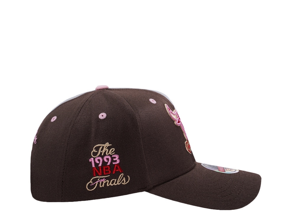 Mitchell & Ness Chicago Bulls NBA Finals 1993 Hardwood Classic Brown Sugar Edition Snapback Hat
