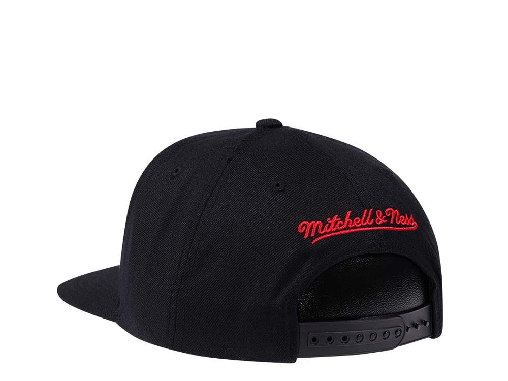 Mitchell & Ness Philadelphia 76ers Black Zig Zag Satin Undervisor Snapback Hat