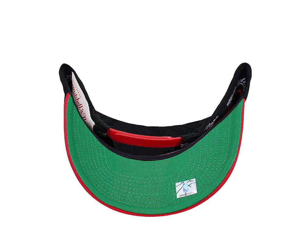 Mitchell & Ness Atlanta Hawks Shredder Stretch Hardwood Classic Red Flex Snapback Hat