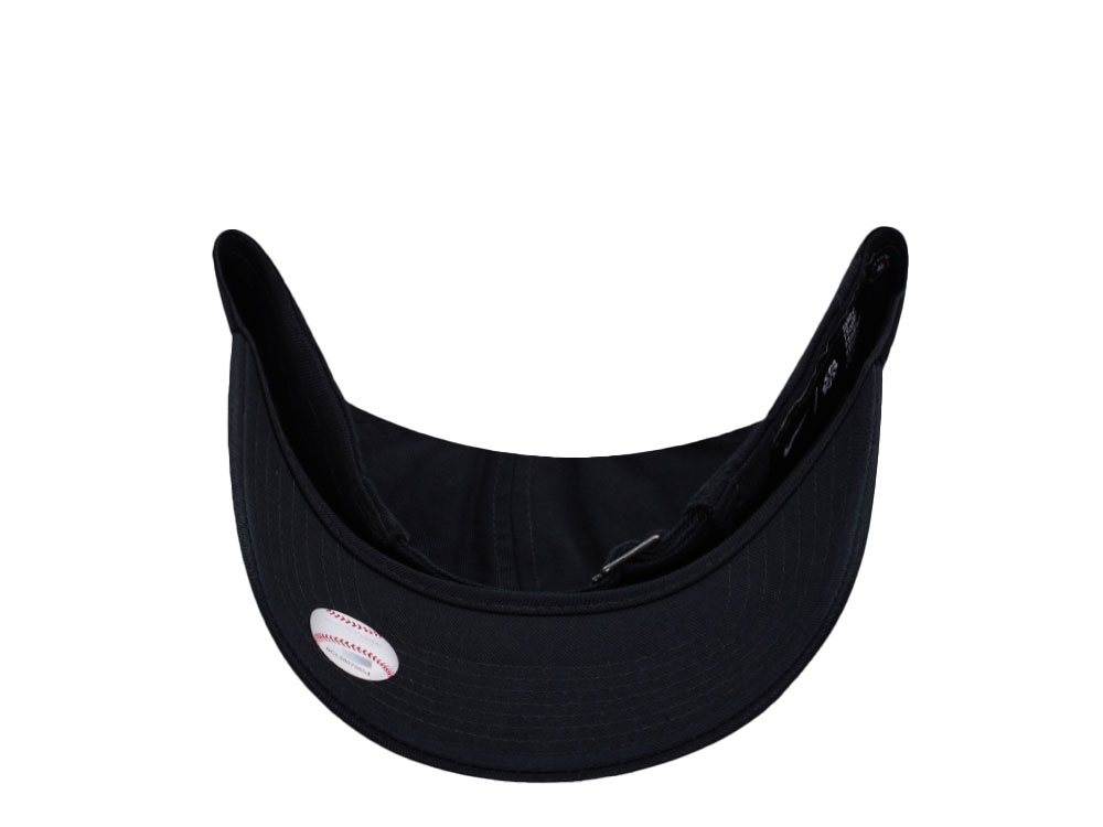 Nike Chicago White Sox Club Black Edition Strapback Hat
