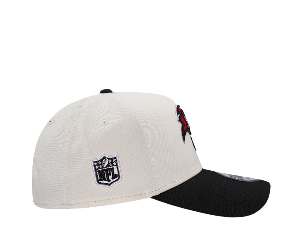New Era Tampa Bay Buccaneers Classic Chrome Two Tone Edition 9Forty A Frame Snapback Hat