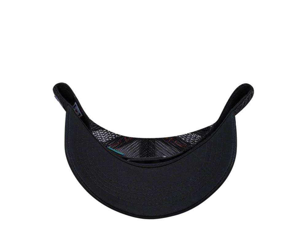 Capslab Fantastic Beasts Dragon Black Trucker Snapback Hat