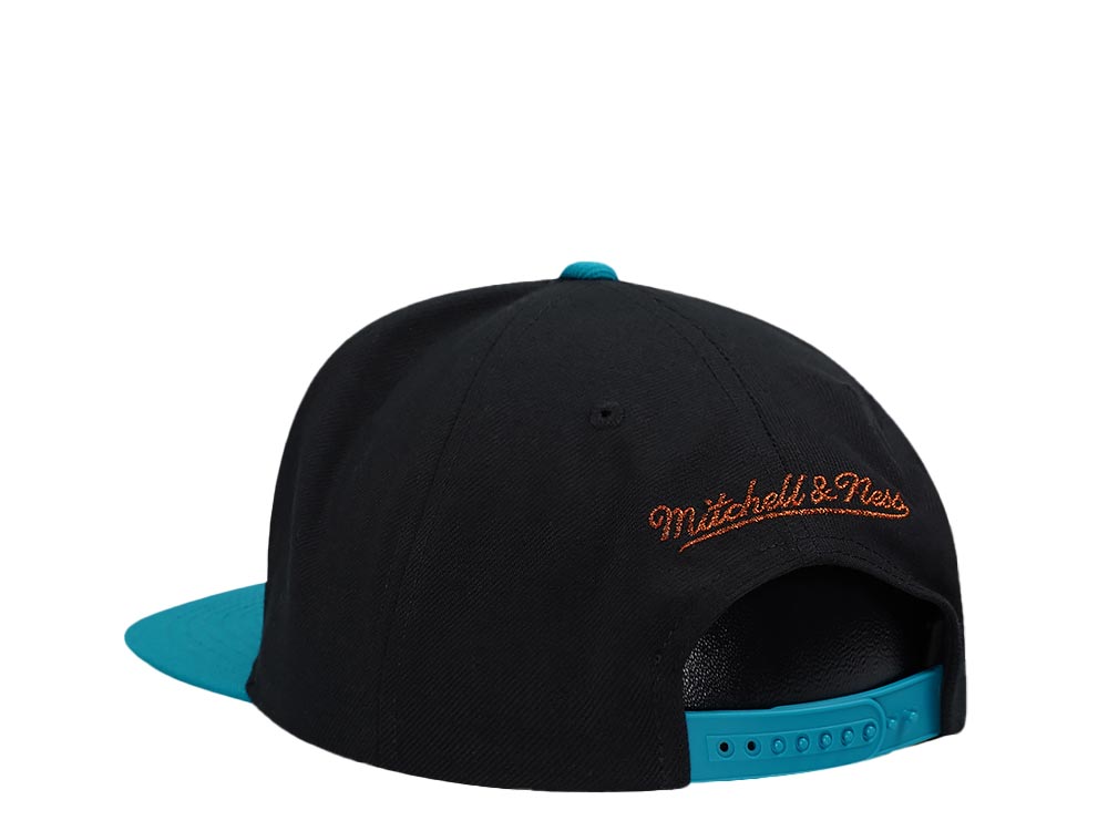 Mitchell & Ness Charlotte Hornets 10th Anniversary Make Cents Black Two Tone Hardwood Classic Snapback Hat
