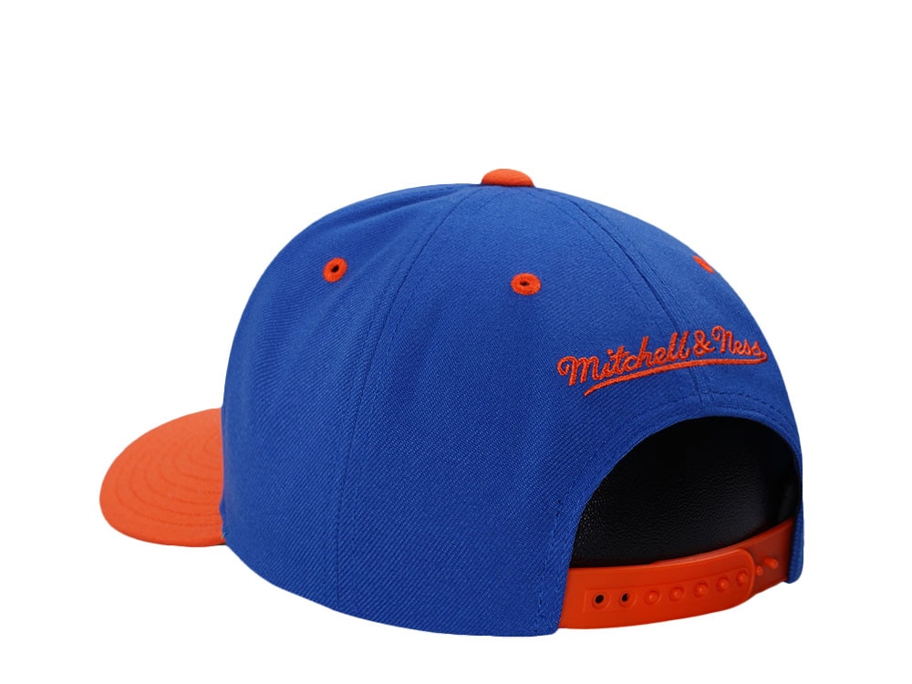 Mitchell & Ness New York Knicks Two Tone Pro Crown Fit Snapback Hat