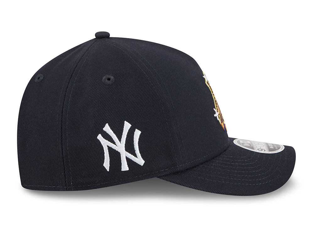 New Era New York Yankees Emblem Navy Prime 9Forty A Frame M Crown Snapback Hat