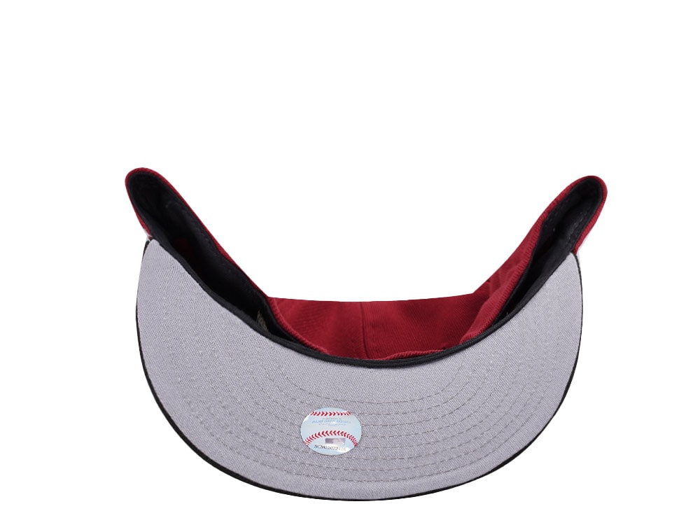 New Era New York Yankees World Series 1999 Lucky Cat Brick Red Two Tone Edition 59Fifty Fitted Hat