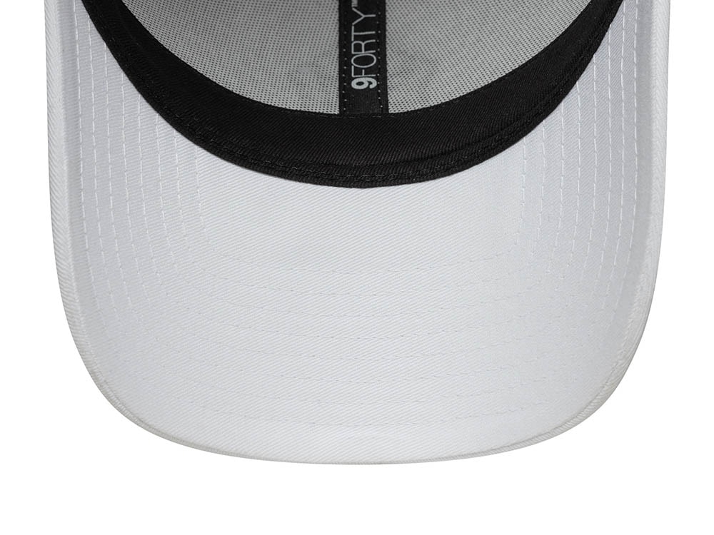 New Era New York Yankees Outline White 9Forty Strapback Hat