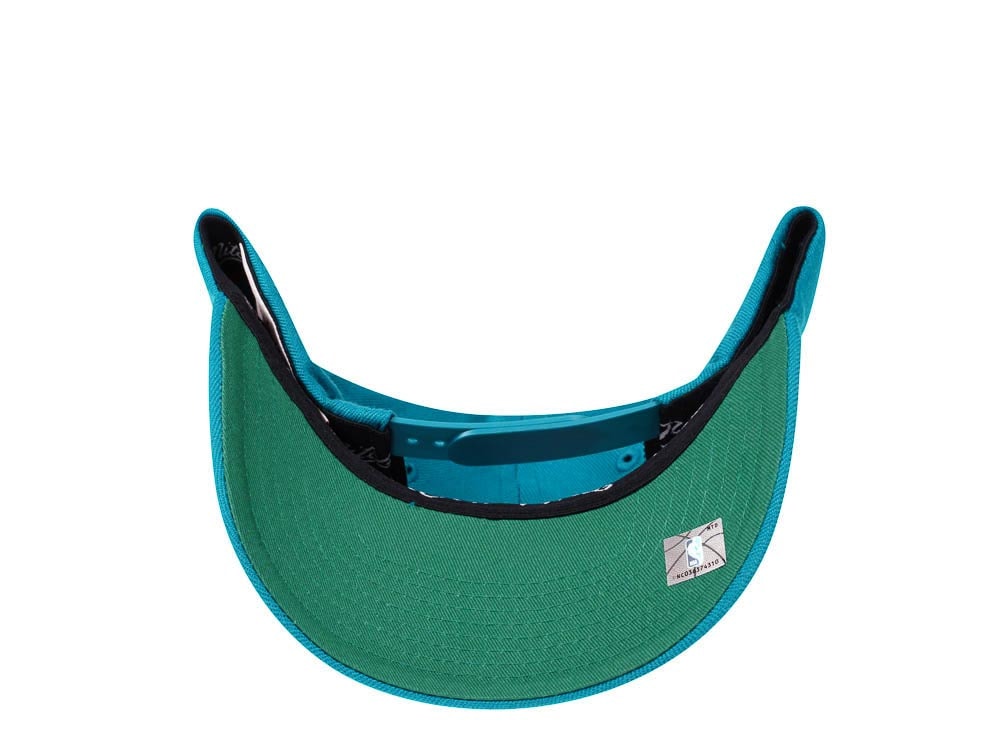 Mitchell & Ness Detroit Pistons Team Ground Red Line Solid Flex Teal Snapback Hat