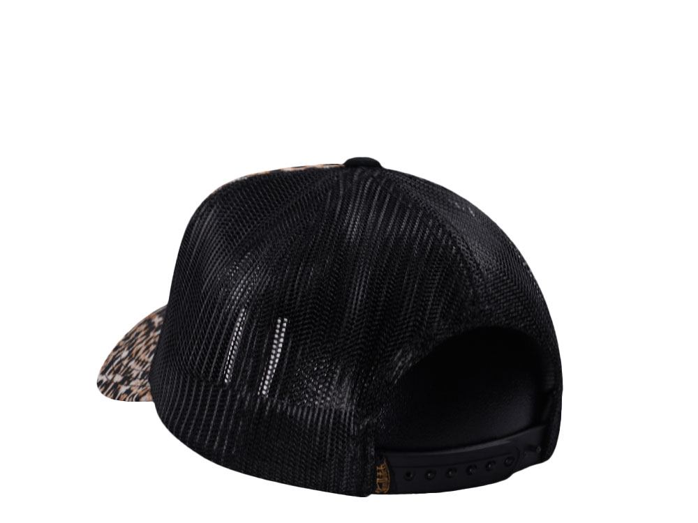 Von Dutch Leopard Print Edition Trucker Snapback Cap  display picture 1