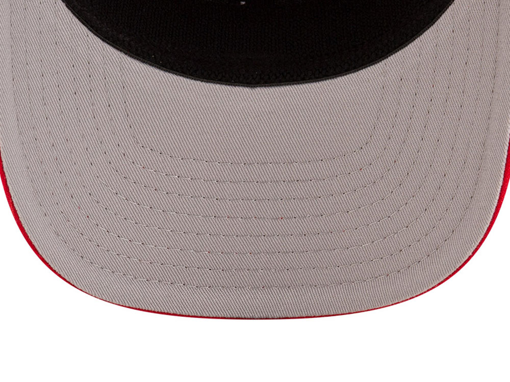 New Era Chicago Blackhawks NHL Team Red 9Seventy Stretch Snapback Hat