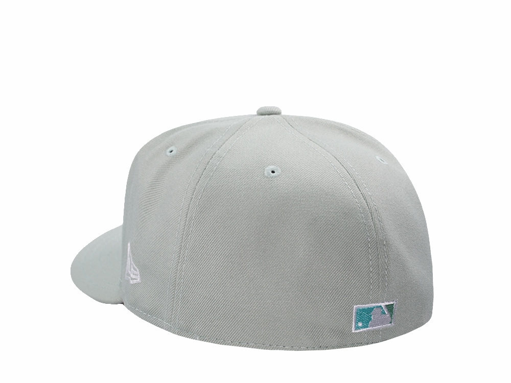 New Era New York Yankees World Series 1999 Evergreen Prime Edition Pre Curved 59Fifty Fitted Hat