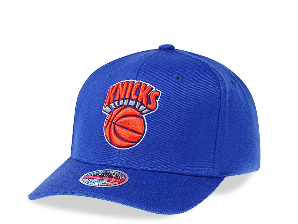 Mitchell & Ness New York Knicks Team Ground Red Line Solid Flex Snapback Hat