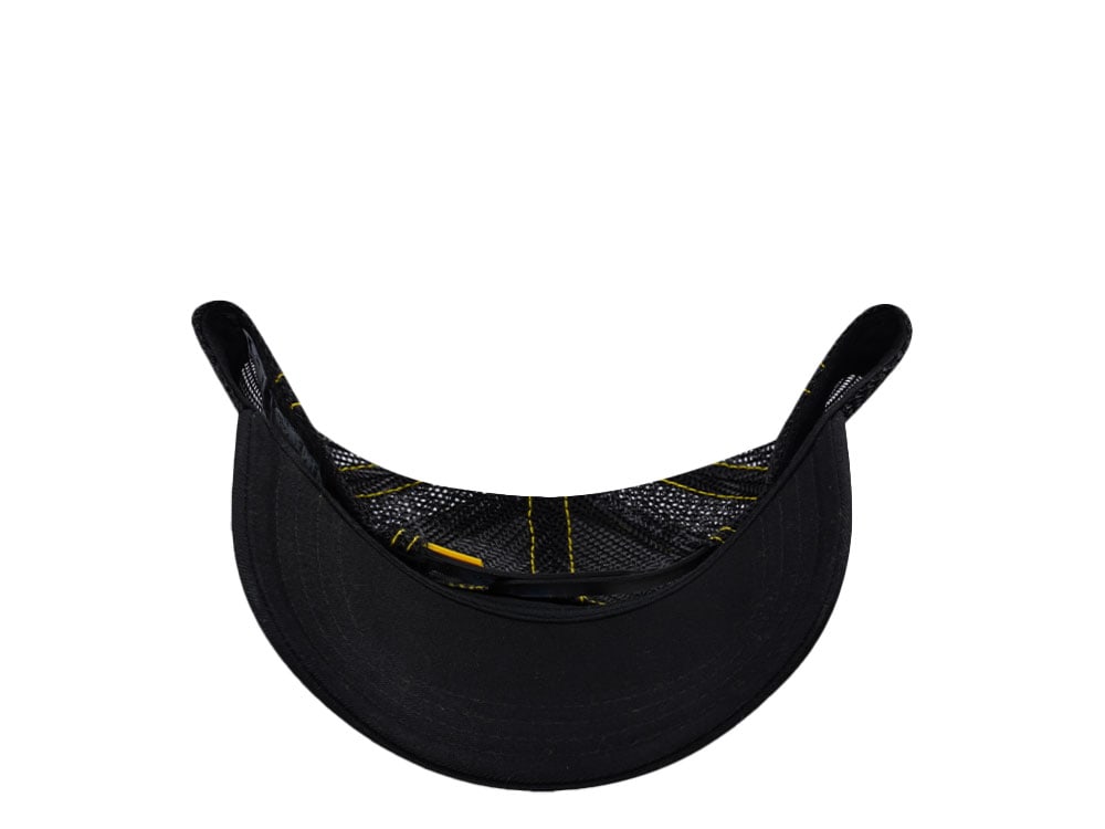 Capslab One Piece Straw Hat Crew Flag Black Trucker Snapback Hat