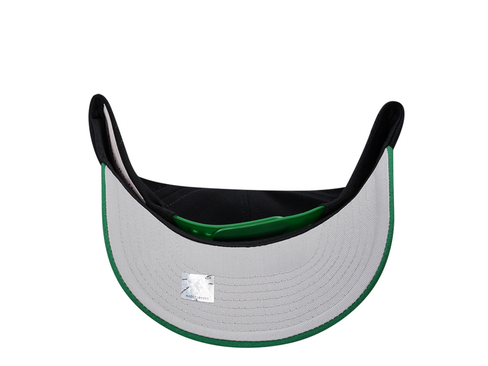 Mitchell & Ness Boston Celtics Classic Pro Crown Fit Snapback Hat