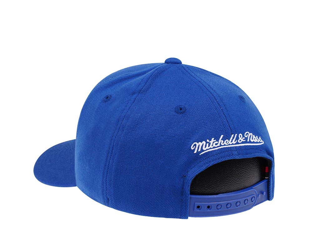 Mitchell & Ness Detroit Pistons Team Ground Red Line Flex Snapback Hat