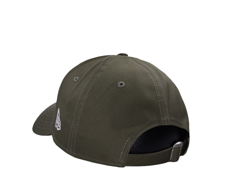 New Era New York Yankees League Essential Olive 9Forty Strapback Hat