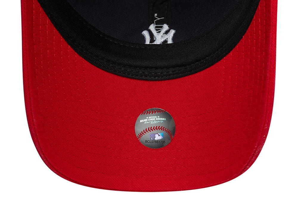New Era New York Yankees Washed Mini Logo Two Tone 9Twenty Strapback Hat