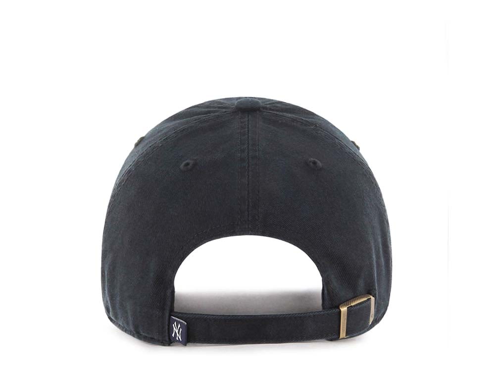 47Brand New York Yankees Clean Up All Black Strapback Hat