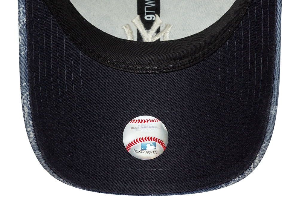 New Era New York Yankees Washed Paisley 9Twenty Strapback Hat