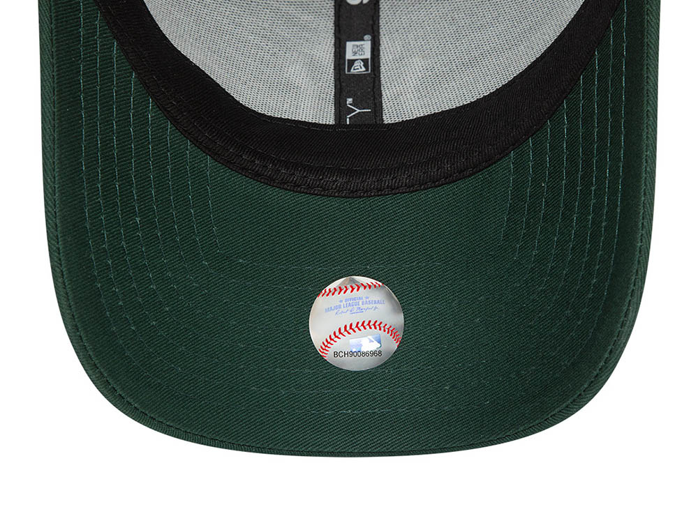 New Era New York Yankees League Essential Dark Green 9Forty Strapback Hat