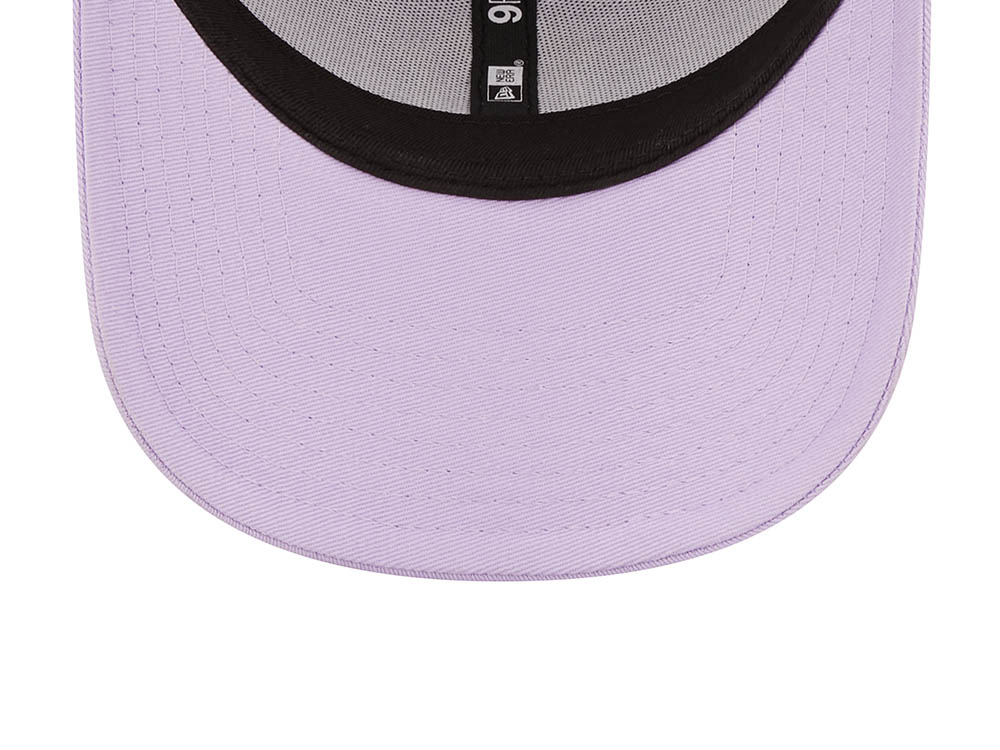 New Era New York Yankees League Essentials Lavender 9Forty Strapback Hat