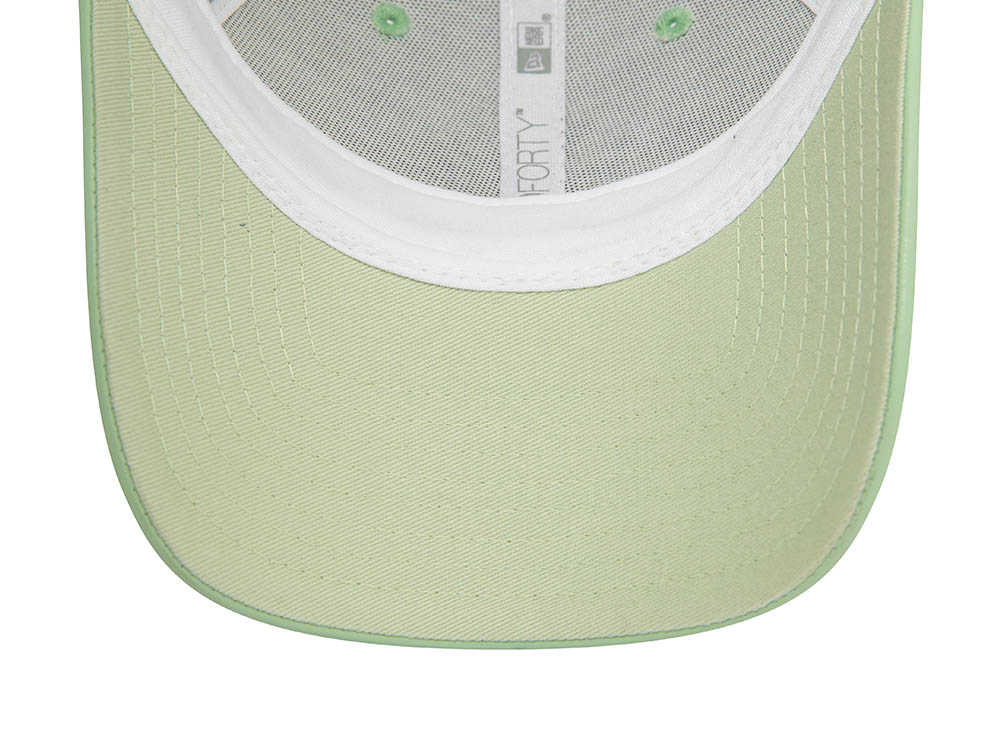 New Era New York Yankees Mint Leather Womens 9Forty Snapback Hat