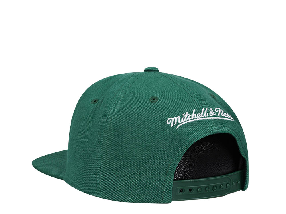 Mitchell & Ness Milwaukee Bucks Conference Patch Green Snapback Hat