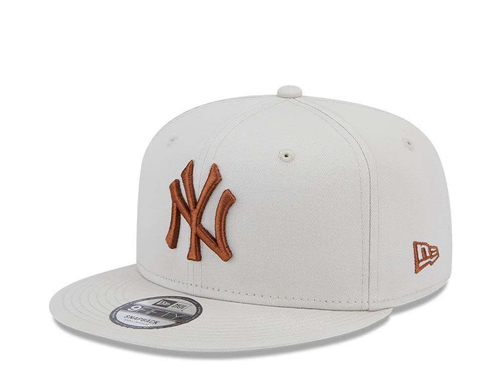 New Era New York Yankees League Essential Stone Edition 9Fifty Snapback Hat