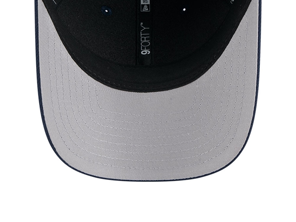 New Era New England Patriots NFL Team 9Forty M Crown Snapback Hat