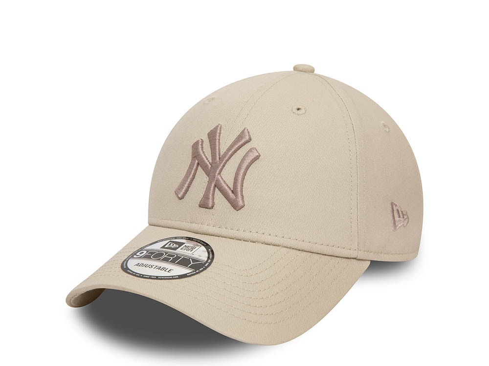 New Era New York Yankees League Essential Stone Brown 9Forty Strapback Hat