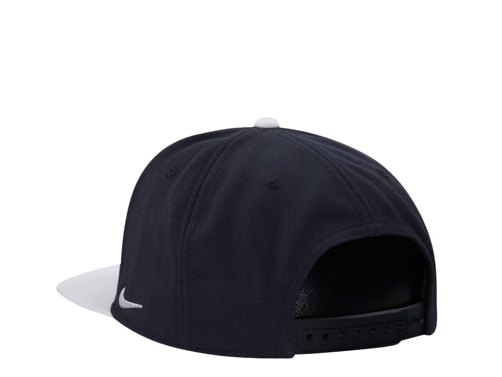 Nike New York Yankees Dri-Fit Pro Black Two Tone Edition Snapback Hat