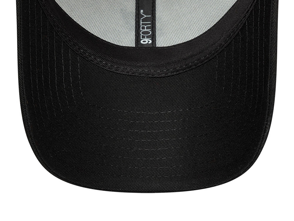 New Era Liverpool Fc Corduroy Two Tone 9Forty Snapback Hat