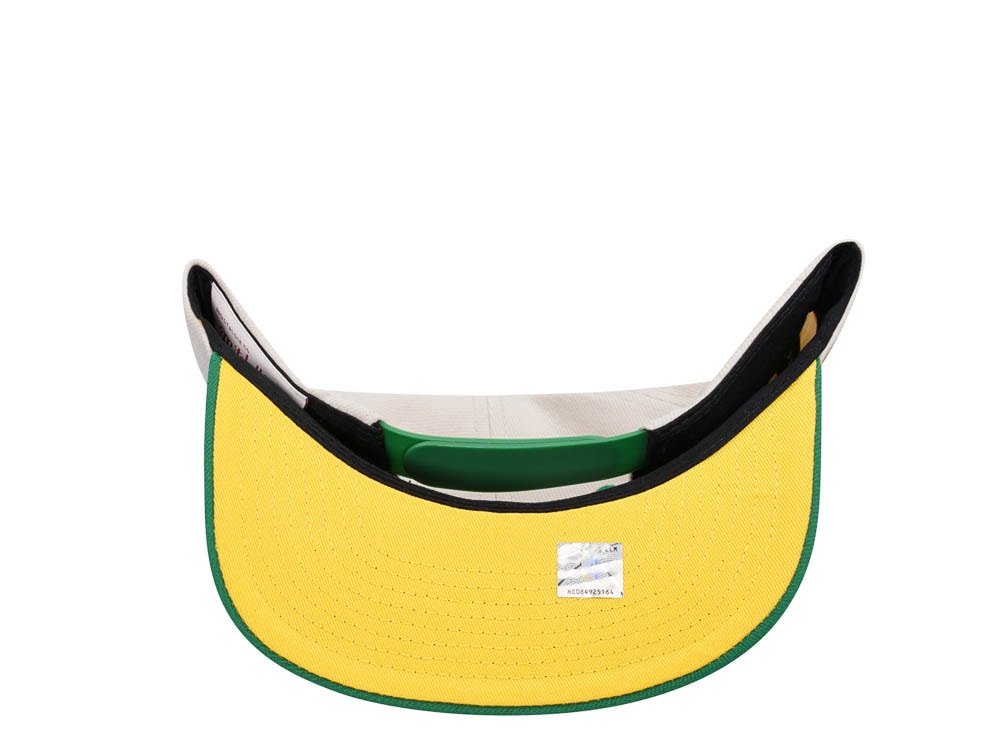 Mitchell & Ness Seattle Supersonics Sail Off White Two Tone Snapback Hat
