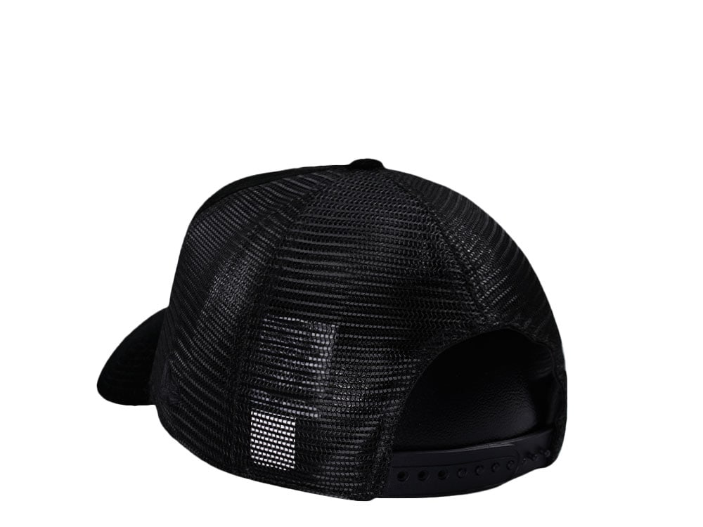 New Era New York Yankees World Series 1999 Black Velvet Trucker Edition 9Forty A Frame Snapback Hat