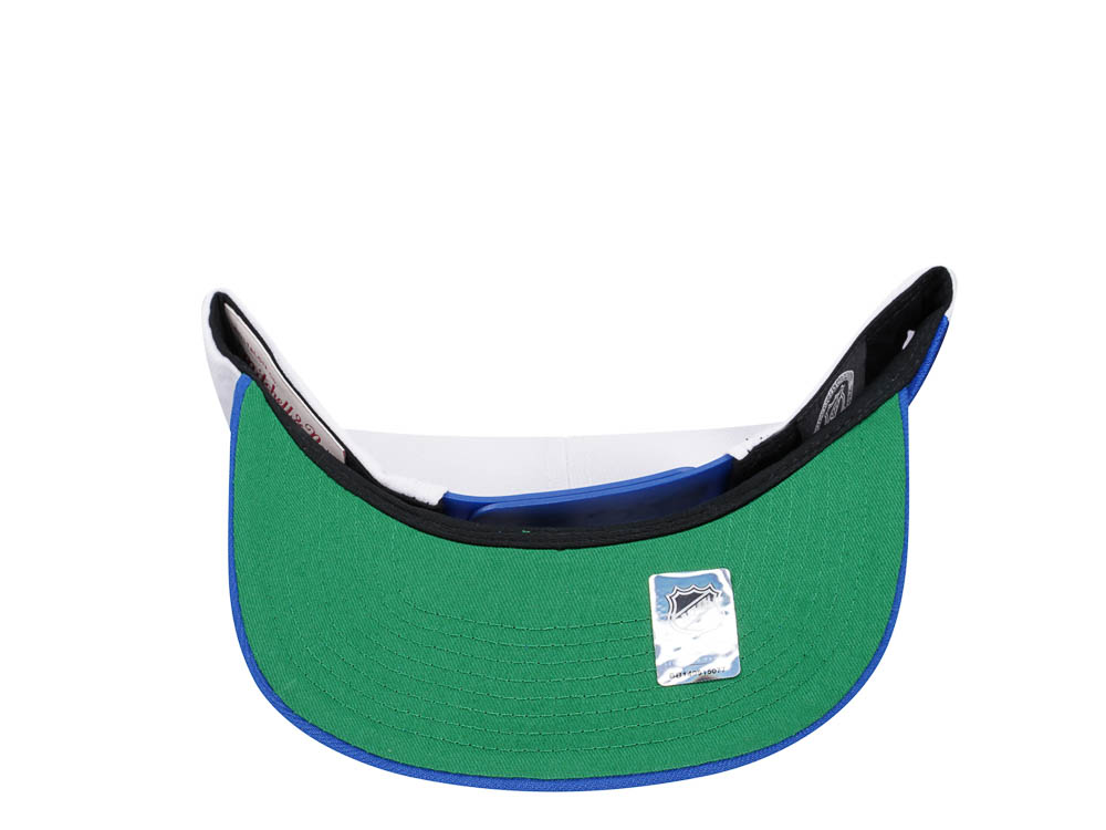 Mitchell & Ness Washington Capitals Vintage Sharktooth Snapback Hat