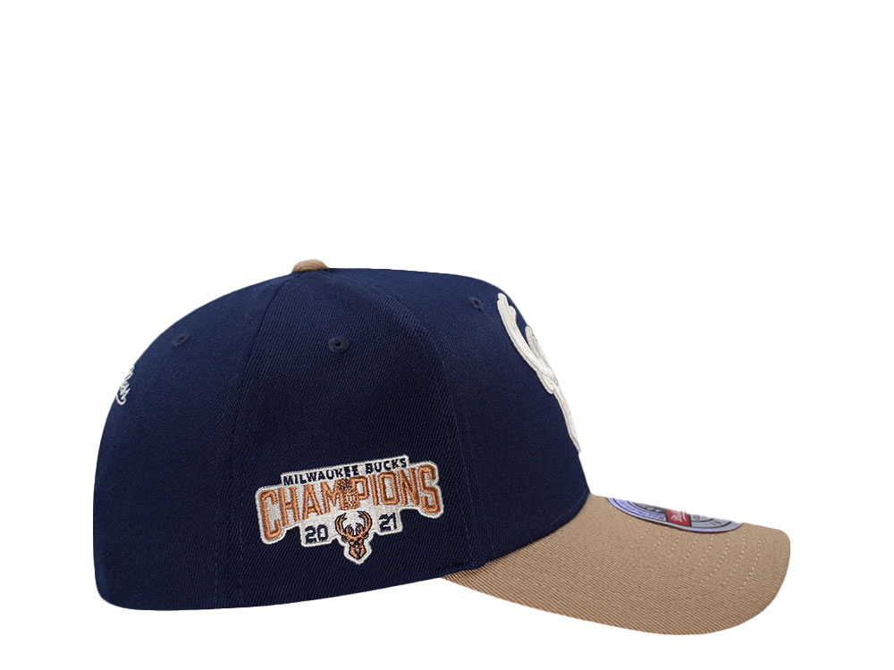 Mitchell & Ness Milwaukee Bucks Sand Storm Classic Red Stretch Snapback Hat