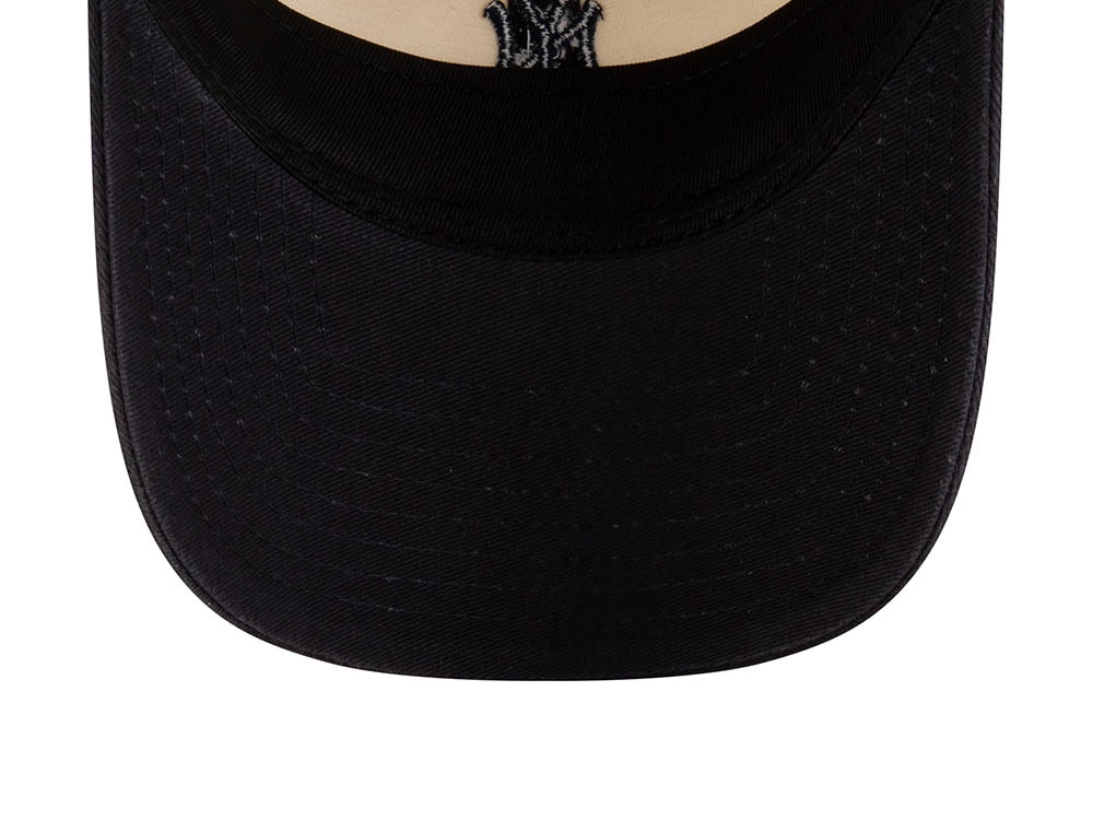 New Era New York Yankees Small Icon Stone Womens 9Twenty Trucker Snapback Hat