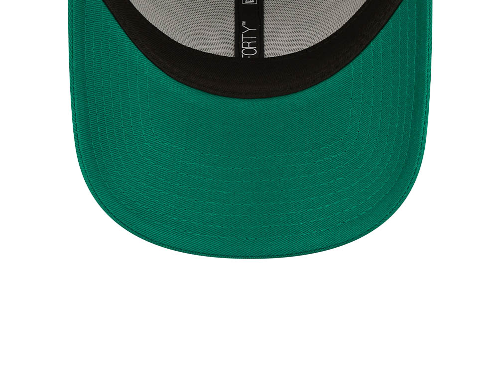 New Era New York Yankees Green Womens 9Forty Strapback Hat