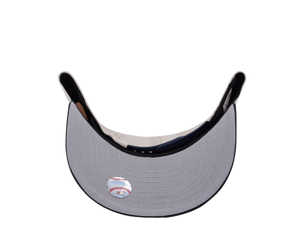New Era New York Yankees World Series 2000 Cascading Stone Two Tone Edition 9Fifty A Frame Snapback Hat