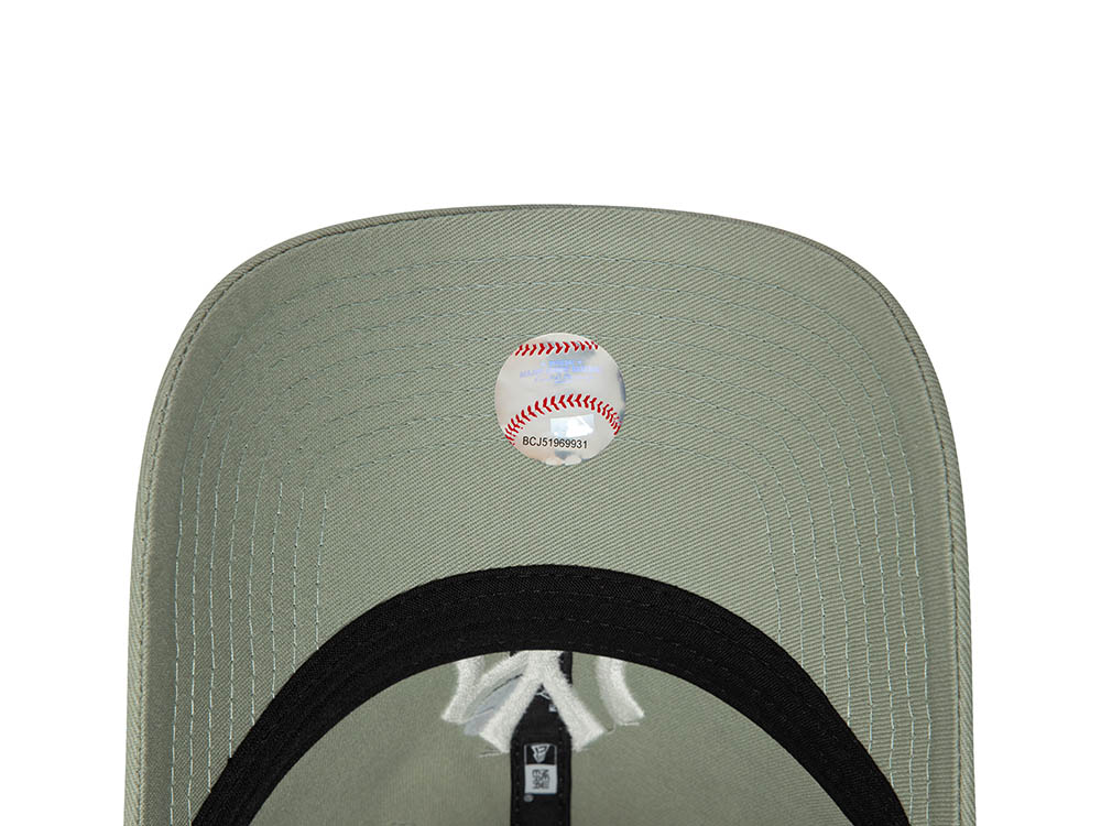 New Era New York Yankees League Essential Olive 9Twenty Strapback Hat