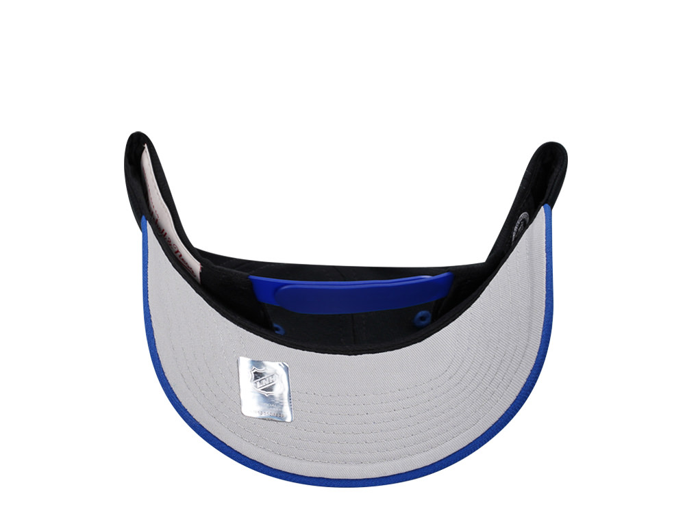 Mitchell & Ness Toronto Maple Leafs Pro Crown Fit Snapback Hat