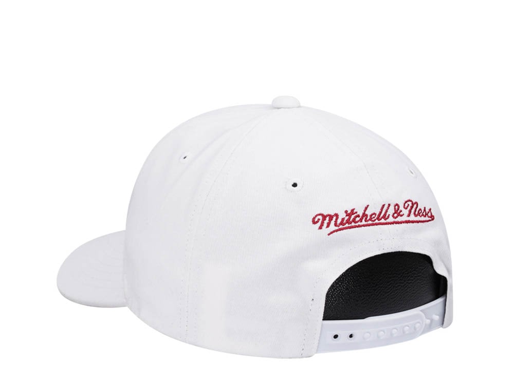 Mitchell & Ness Chicago Bulls All in Pro White Snapback Hat