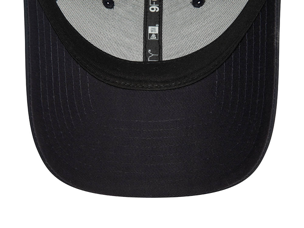 New Era Manchester United Navy 9Forty Strapback Hat